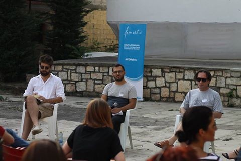 Në një vend të perceptuar si i “meshkujve”, burrat po u dalin krah grave