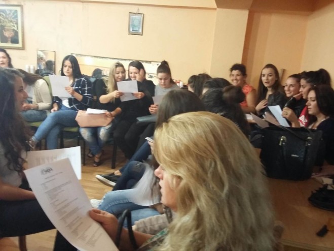 Frika nga prishja e raporteve familjare po i lë gratë deçanase pa trashëgimi