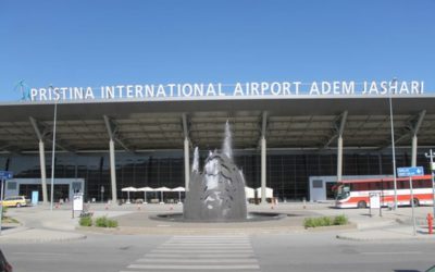 Kërcenim me bombë në Aeroportin Ndërkombëtar të Prishtinës, udhëtarët dhe personeli evakuohen