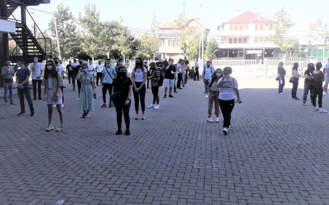Edhe matura shtetërore po sfidohet nga pandemia