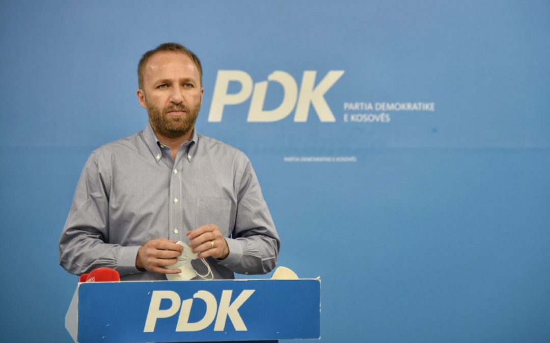 Tahiri: Kurti e Vitia të ndalin luftën ndaj mediave, të japin llogari për dështimin e qëllimshëm të kontratës për vaksina