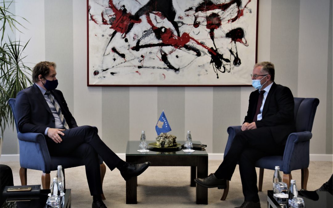 Bislimi- Kostilník: Thirrje Sllovakisë që të bëhet pjesë e grupit të BE-së që e njeh Kosovën