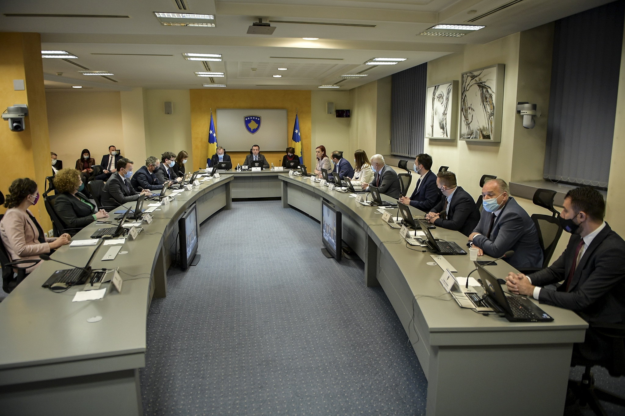 Qeveria e Kosoves 02 04 2021 -foto 5