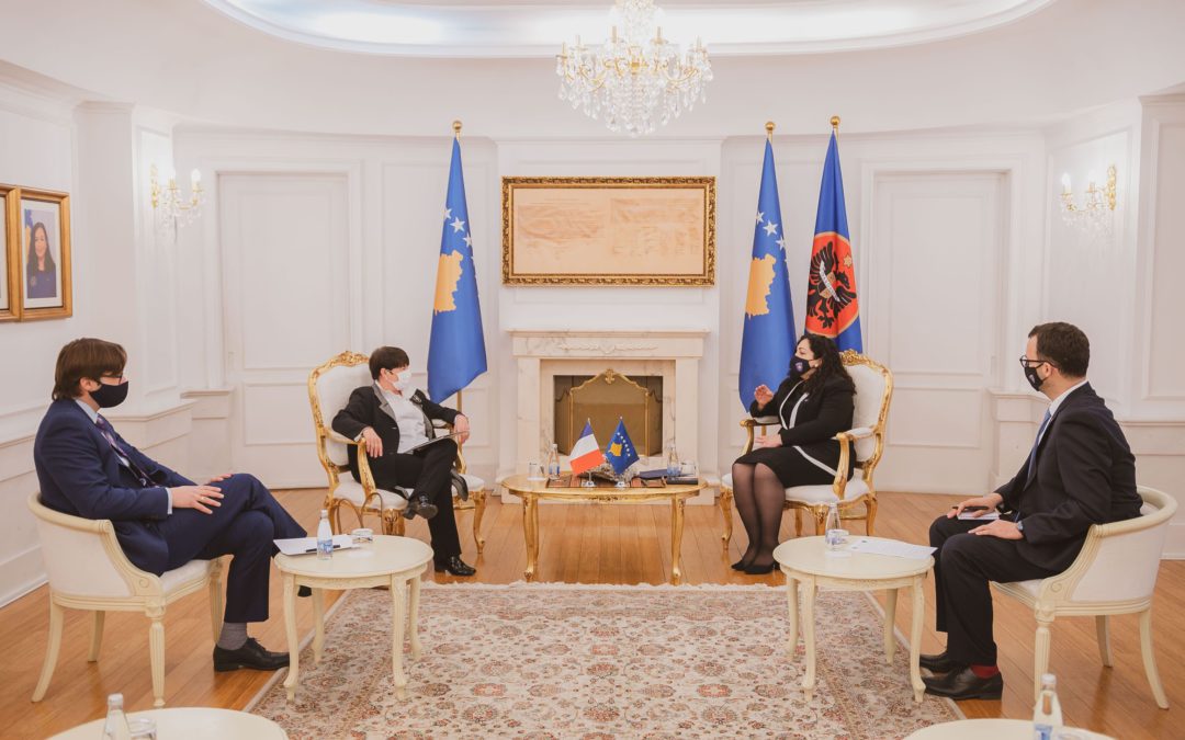 Osmani kërkon nga shteti francez të mbështesë liberalizimin e vizave për qytetarët e Kosovës