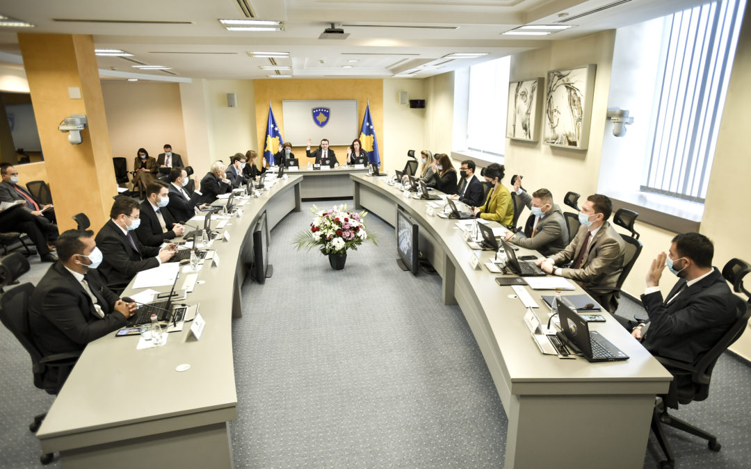 Qeveria miraton katër projektligje dhe dhjetë vendime tjera
