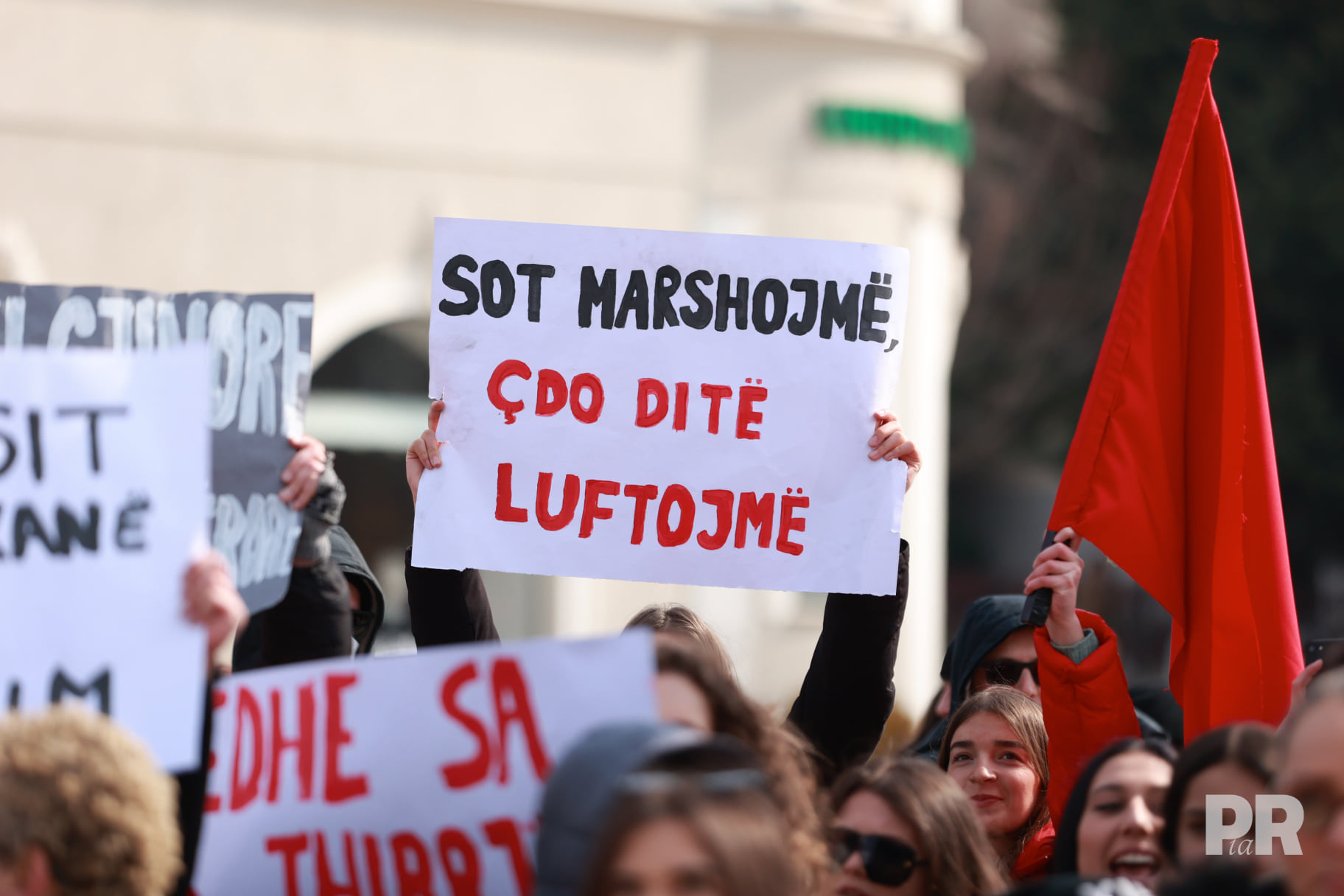 Marshi protestues