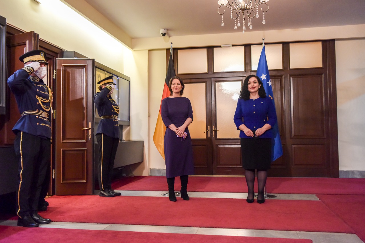 Vjosa Osmani-Annalena Baerbock