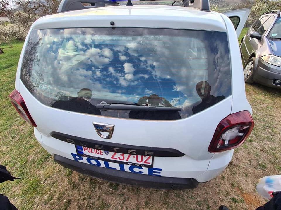 Policia -sulmohet me mjete shpërthyese Sharpej të Jarinjës