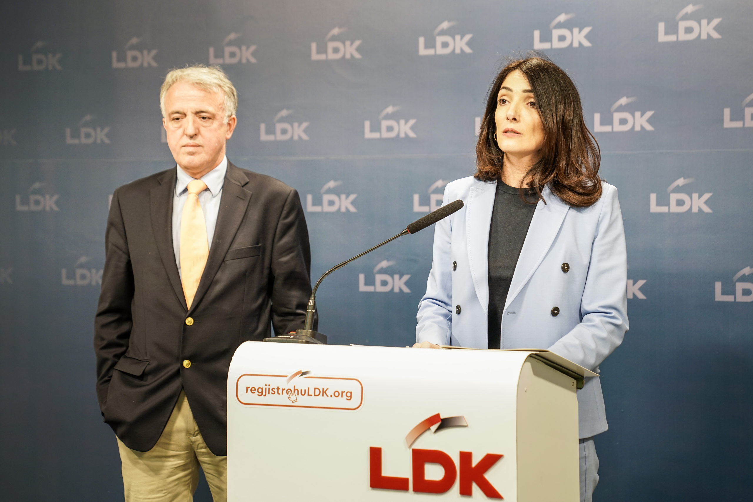 Shqipe Mjekiqi Sadiku -Muhamet Hamiti