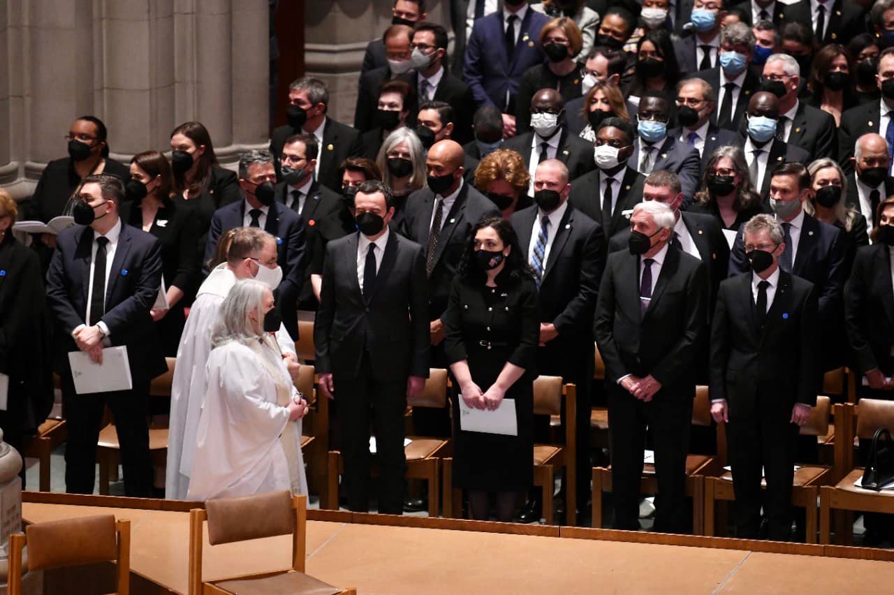 Vjosa Osmani dhe Albin Kurti sot në Washington DC i dhanë lamtumirën e fundit mikes së madhe të Kosovës, Madeleine Albright