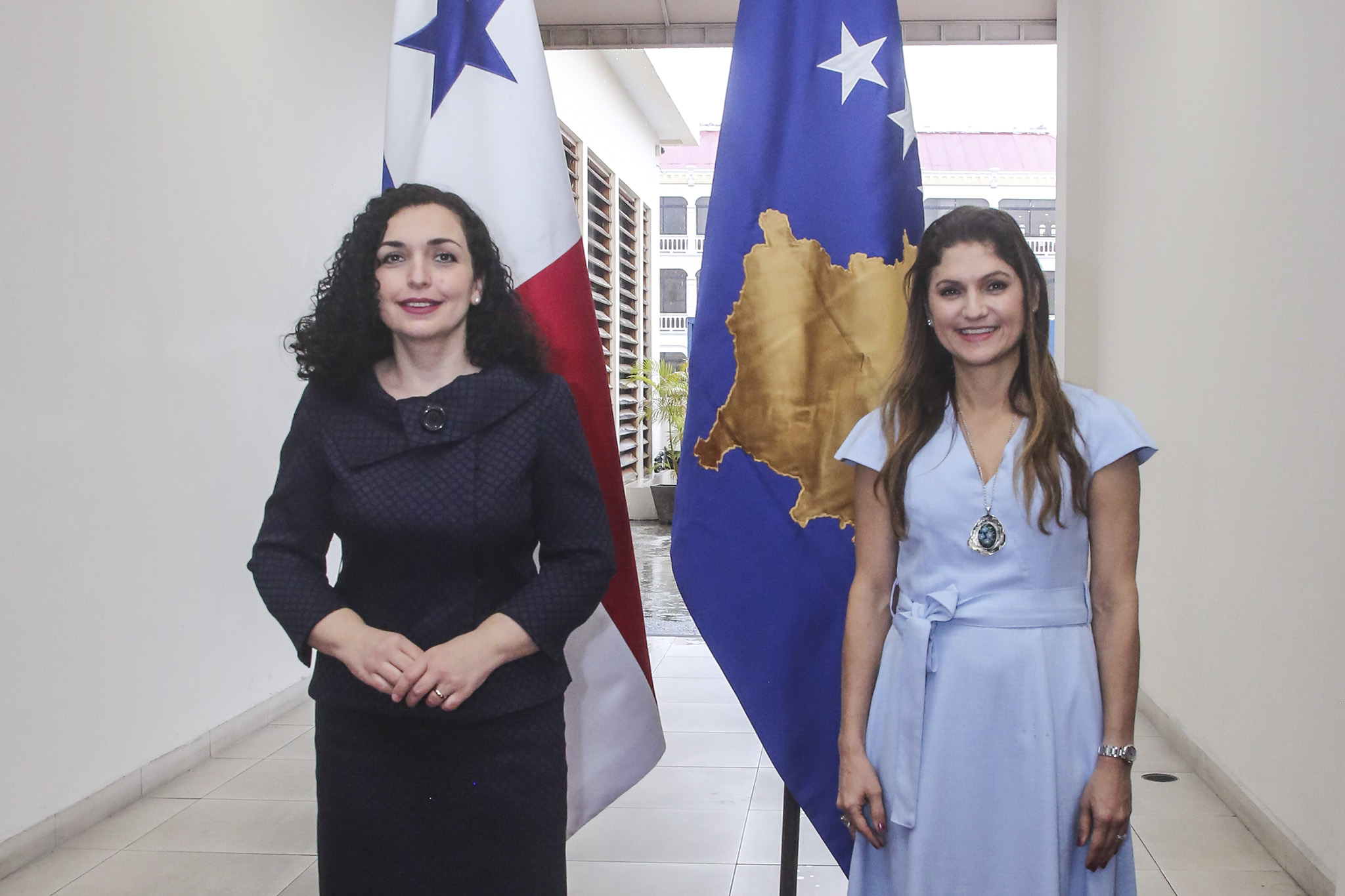 Vjosa Osmani-Erika Mouynes