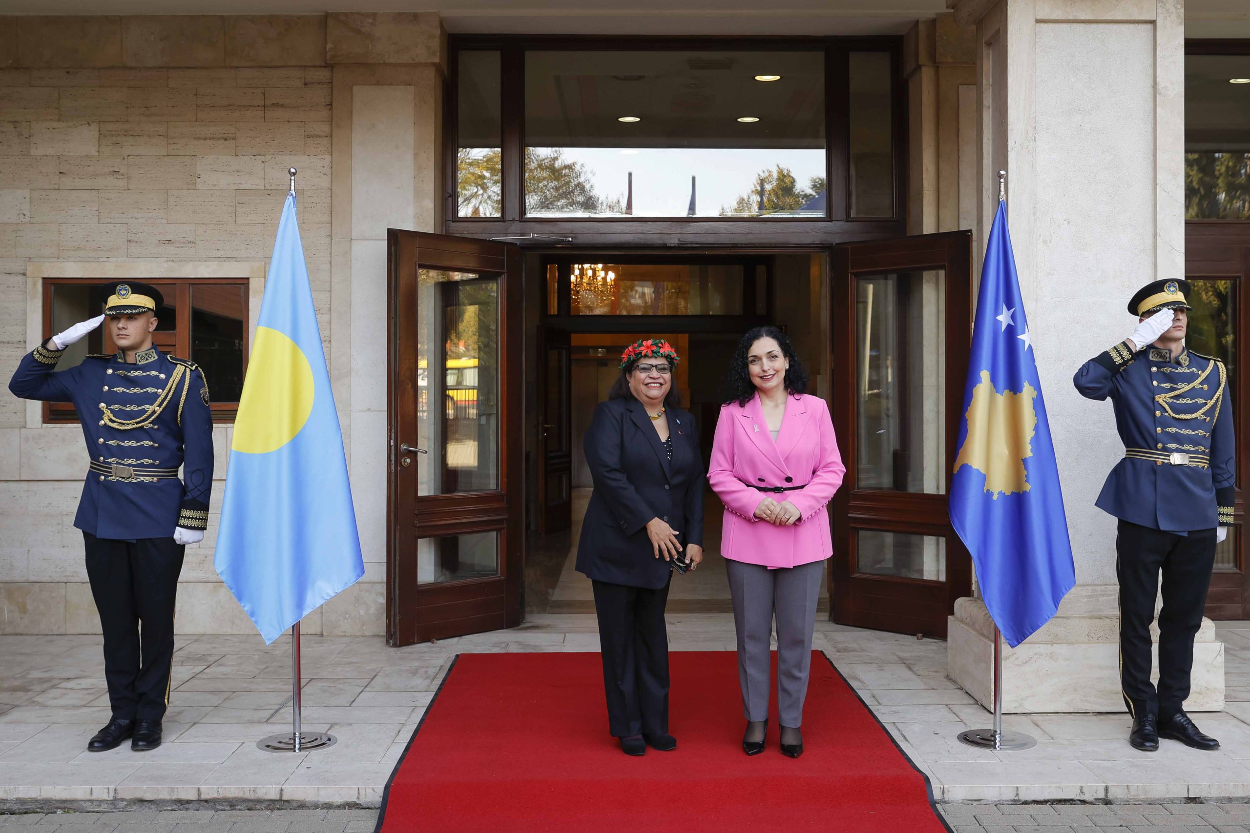Vjosa Osmani-J. Uduch Sengebau Senior.