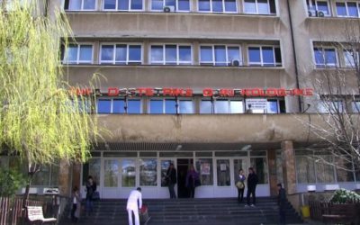 ShSKUK: Një grua shtatzënë rreth moshës 35 vjeçare është vrarë në oborrin e QKUK-së