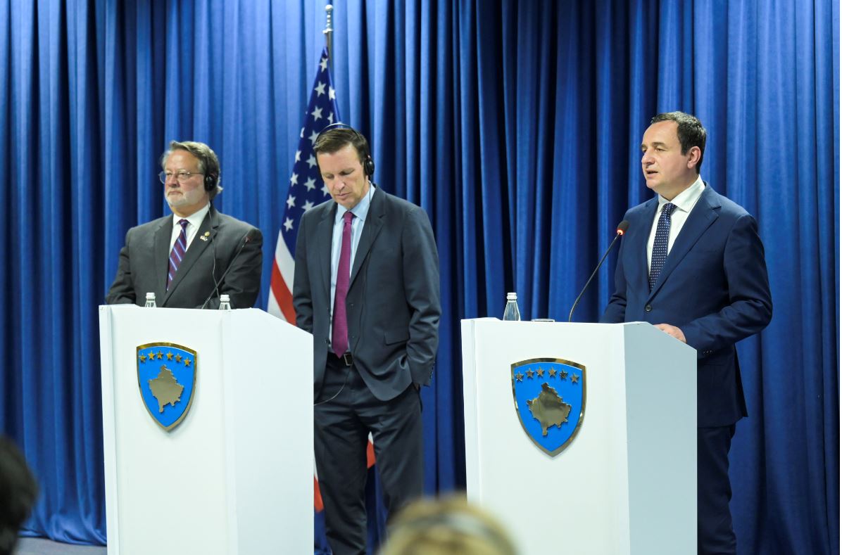 Albin Kurti-Chris Murphy dhe Gary Peters-