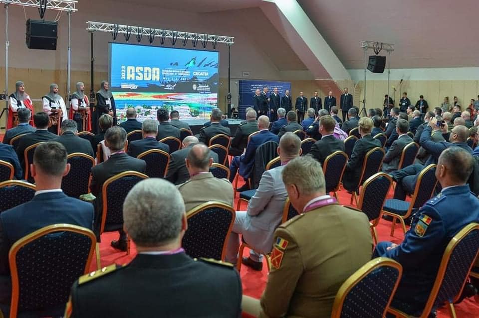 Armend Mehaj viziton panairin e mbajtur në kuadër të konferencës “ASDA 2023”