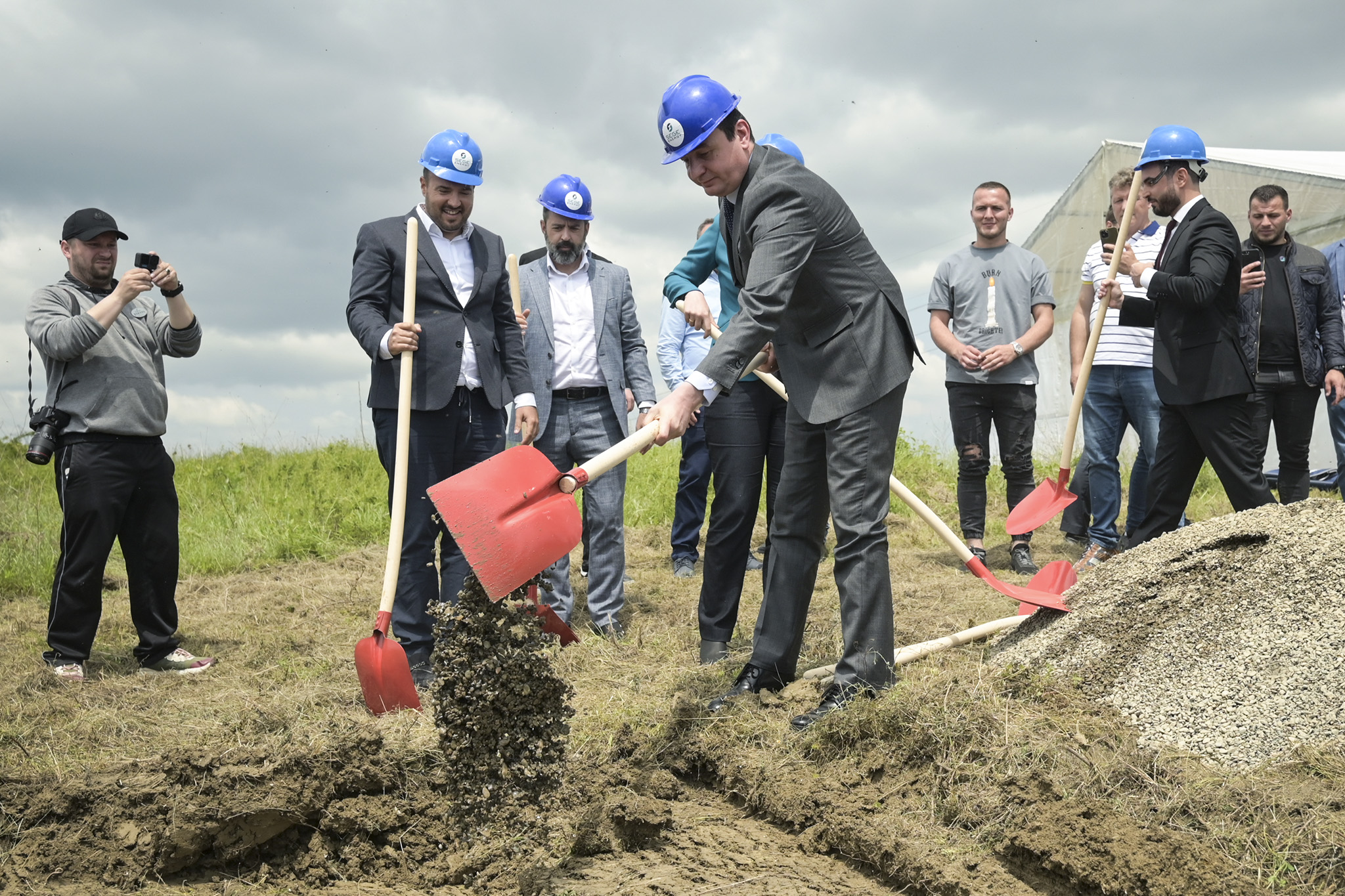 Fillojnë punimet për termocentralin diellor me kapacitet 150 MW, në fshatin Bec të Gjakovës