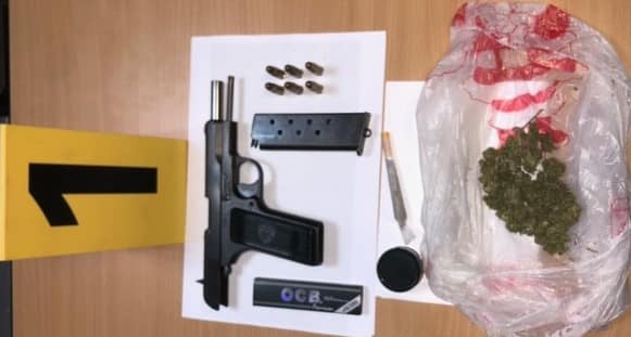 Policia-arme dhe drpge