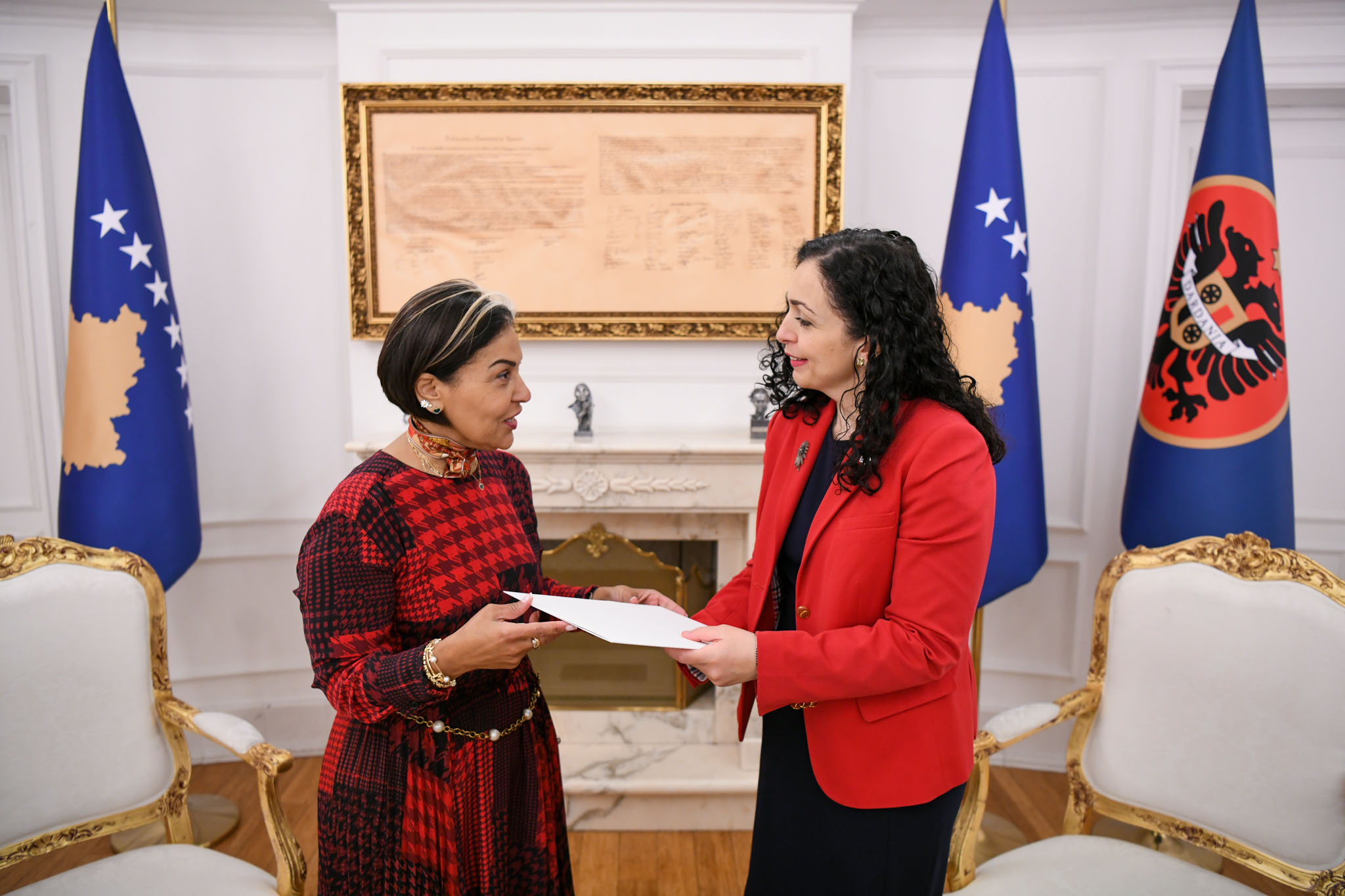 Vjosa Osmani-Nabila Al Shamsi