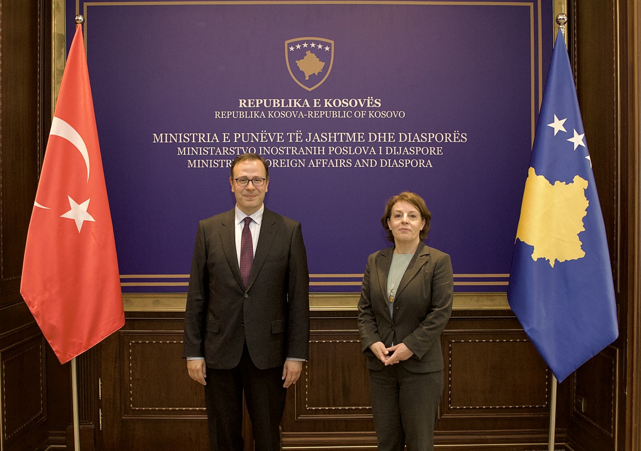 Donika Gervalla Schwarz-Tunç Angili