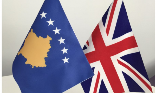 Flamuri Kosove-Britani e Madhe