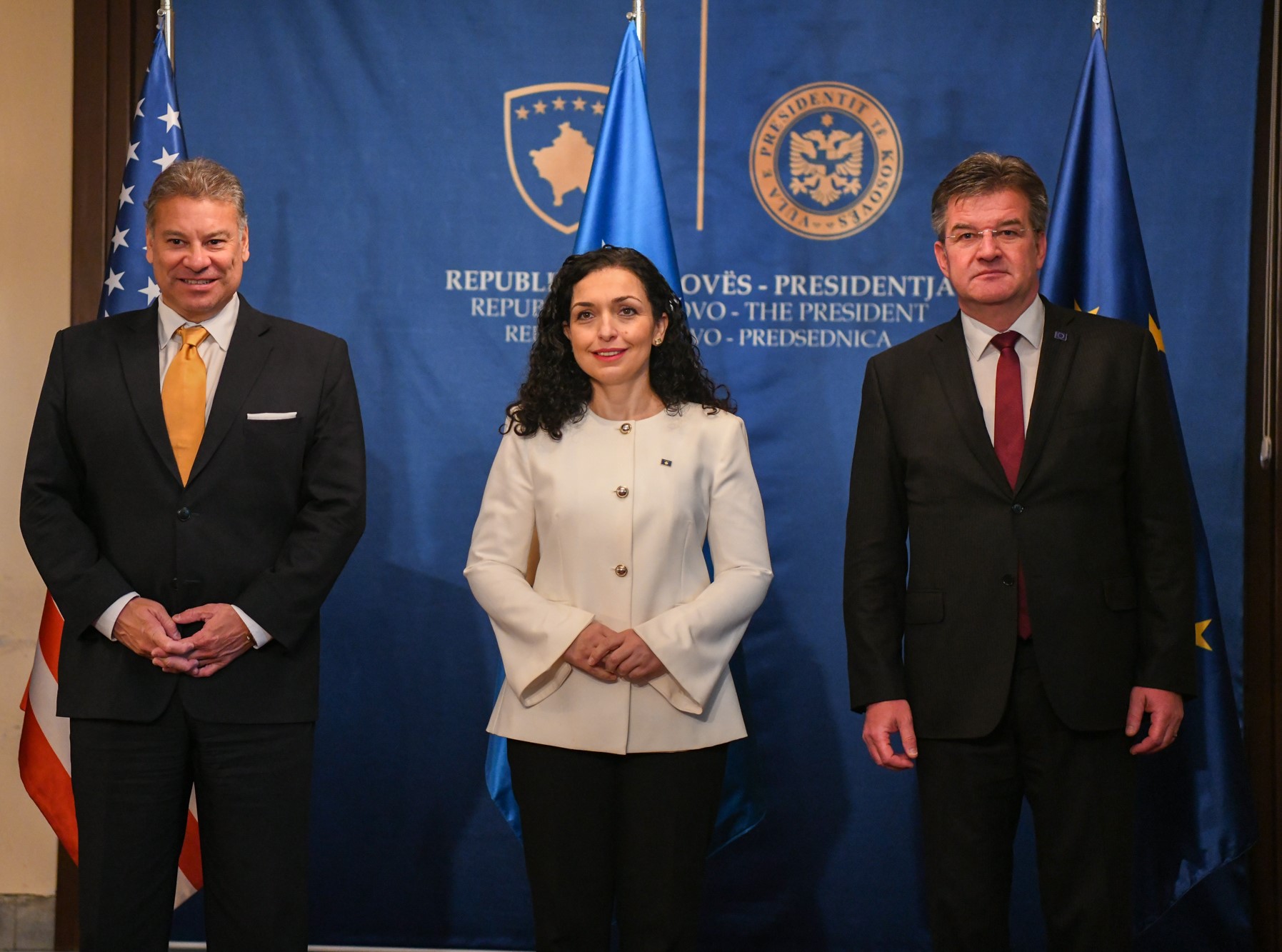 Vjosa Osmani-Gabriel Escobar-Miroslav Lajcak