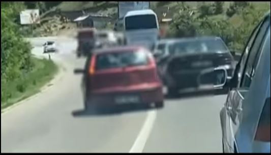 Policia-komunikacionit rrugor në Pejë