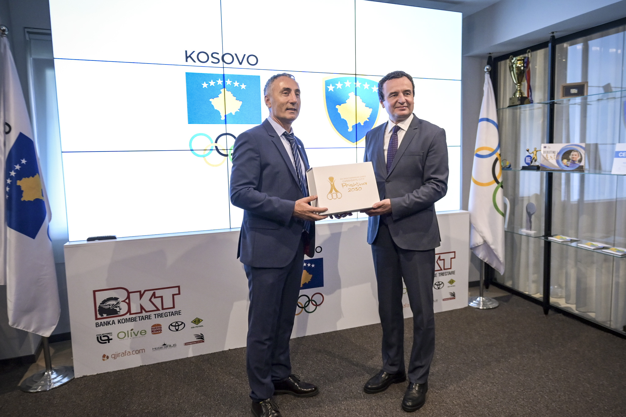 Albin Kurti viziton Komitetin Olimpik të Kosovës
