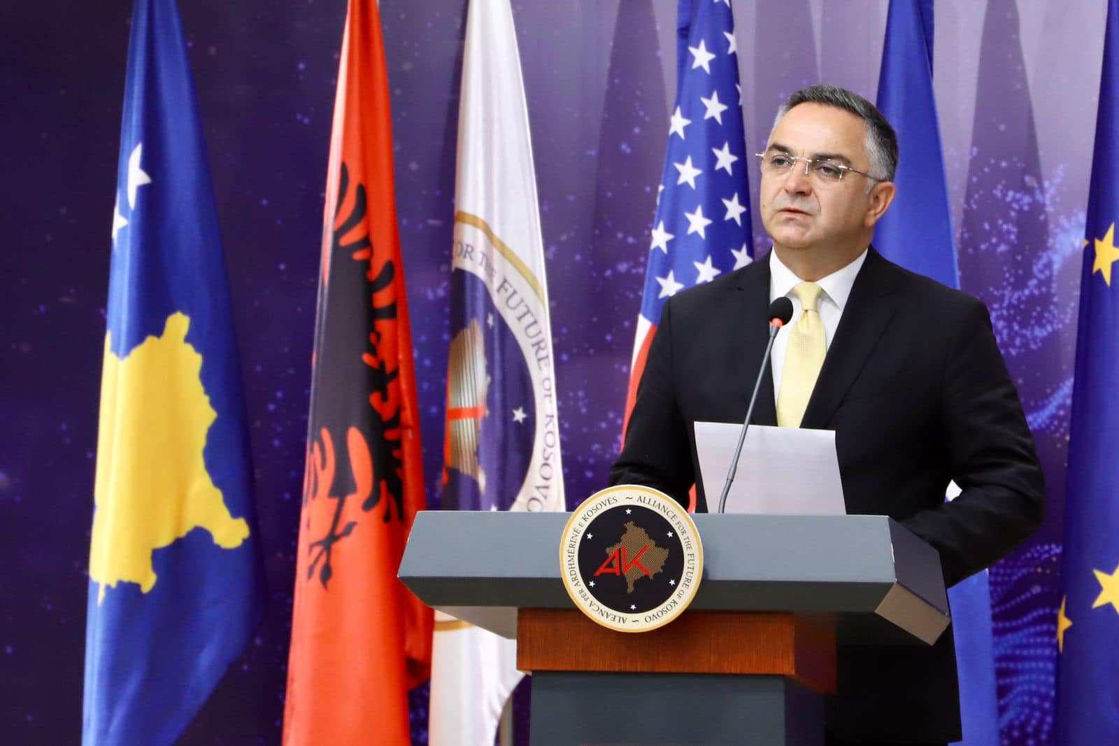 Besnik Tahiri