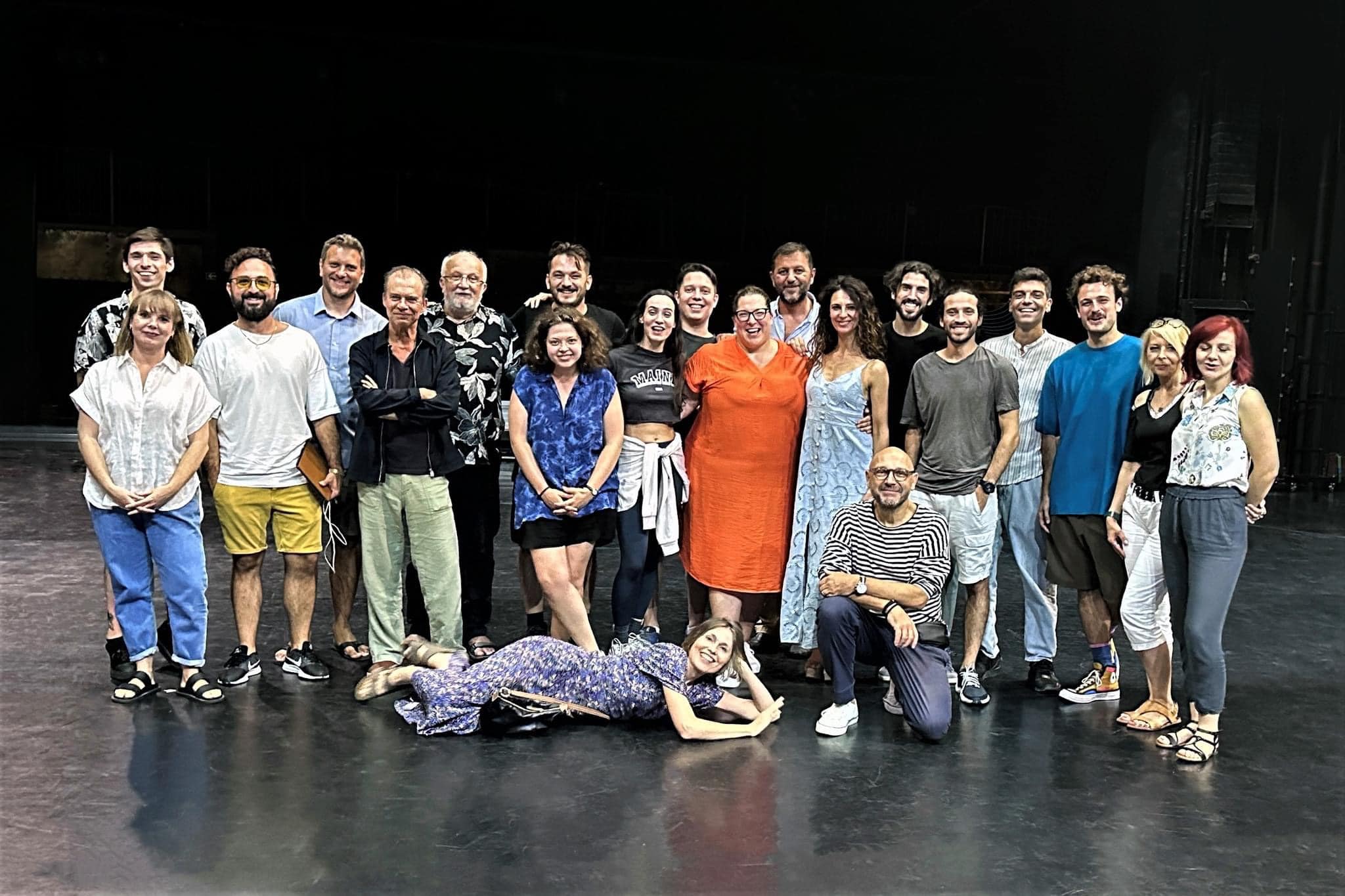 Teatri Kombetar i Kosoves-.per Shfaqja The Best European Show