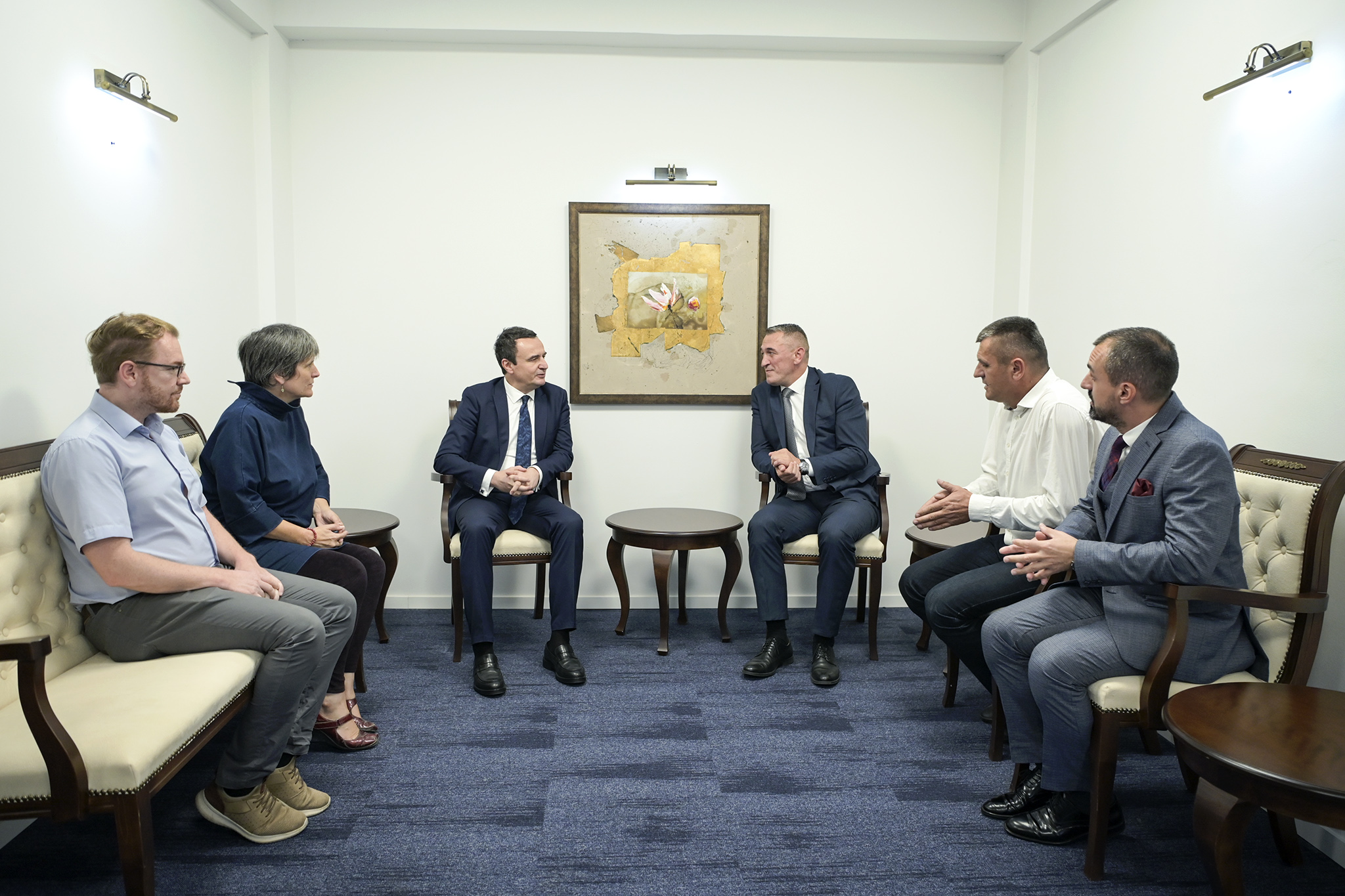 Albin Kurti-Ministrinë për Komunitete dhe Kthim