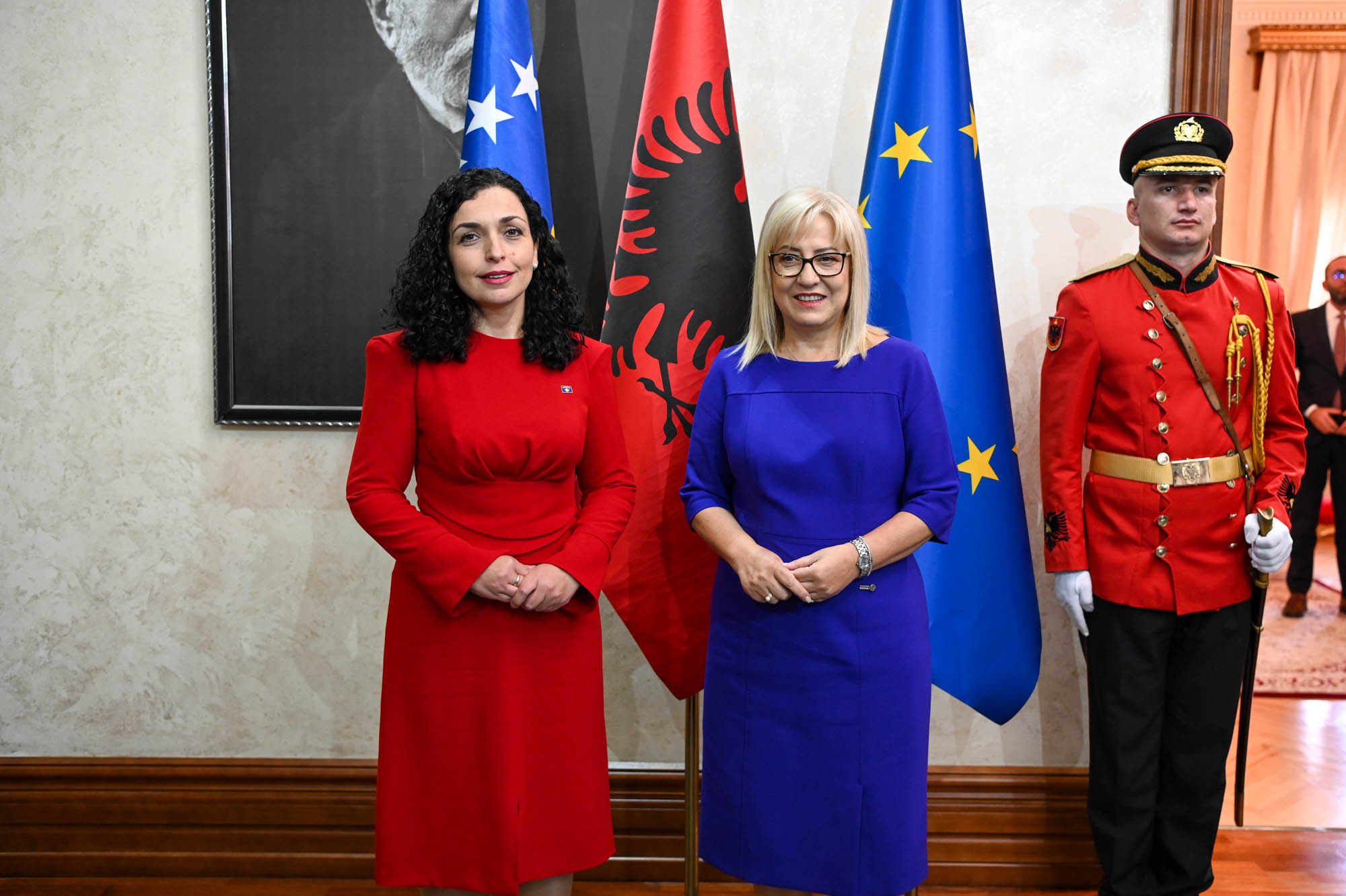 Vjosa Osmani-Lindita Nikolla