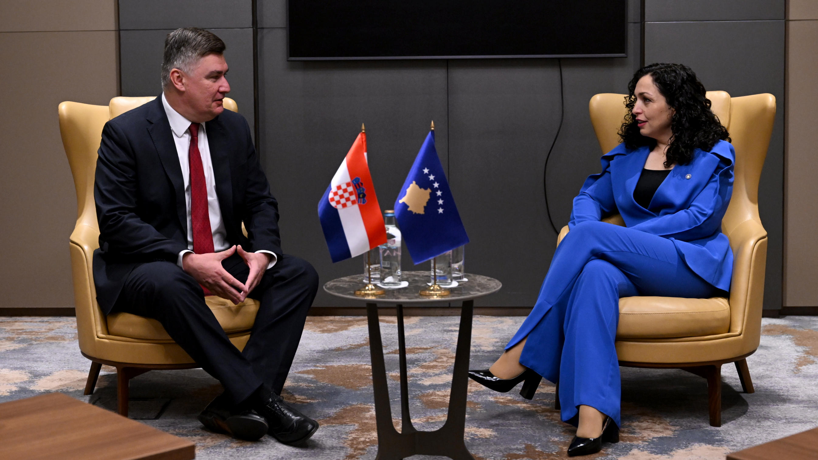 Vjosa Osmani-Zoran Milanović.
