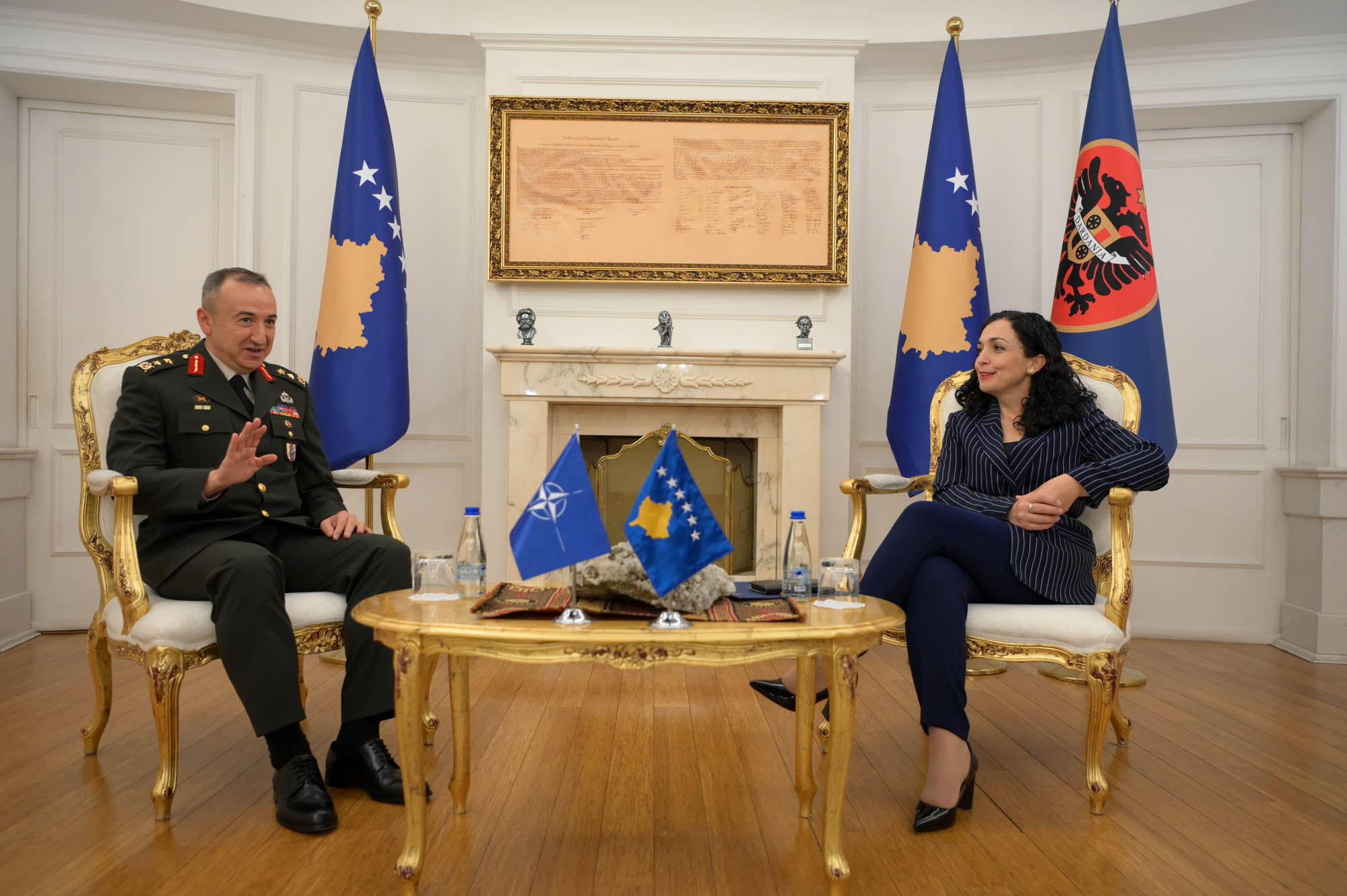 Vjosa Osmani-gjeneralmajor Özkan Ulutaş