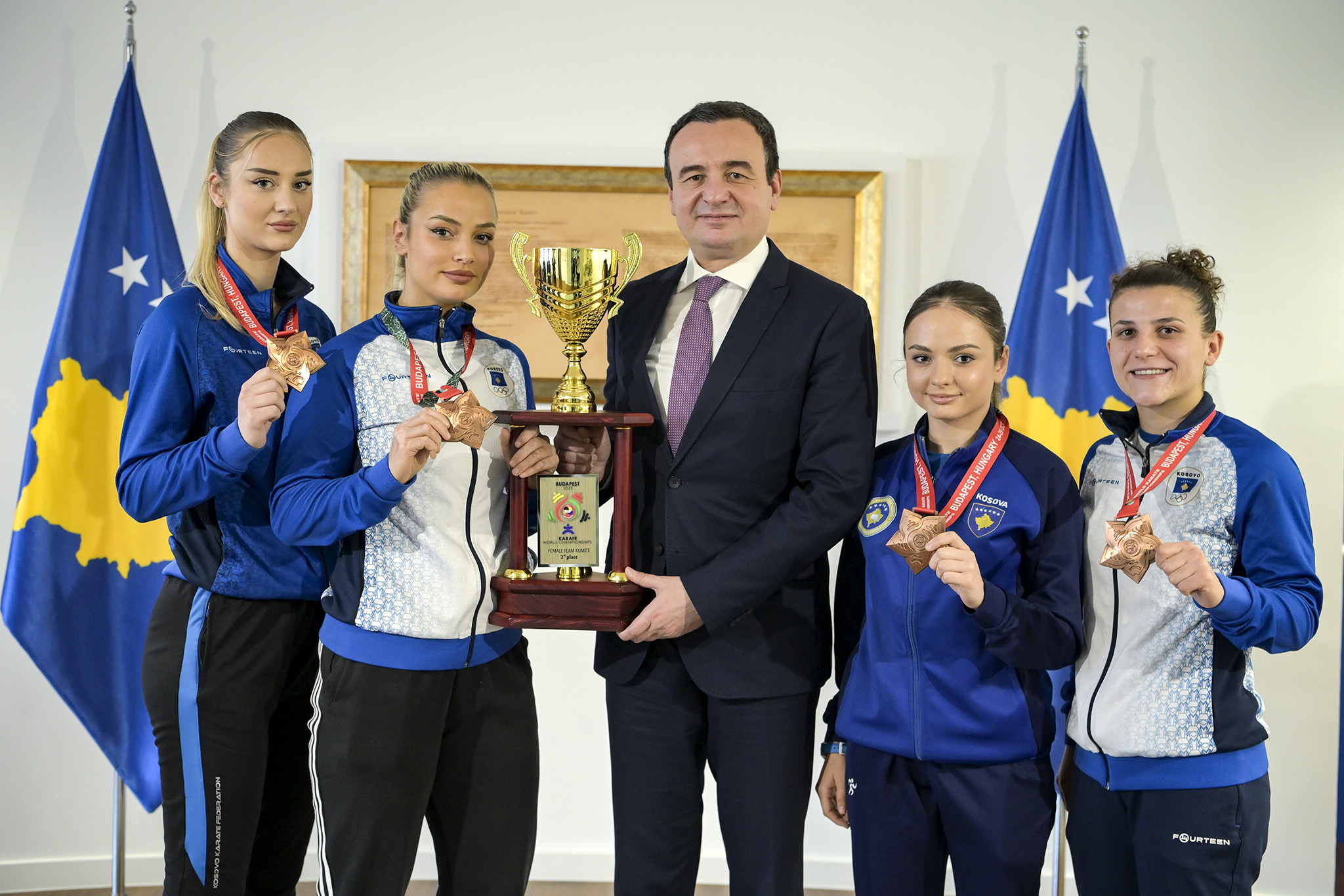 Albin Kurti mirëpret karateistet e Kosovës
