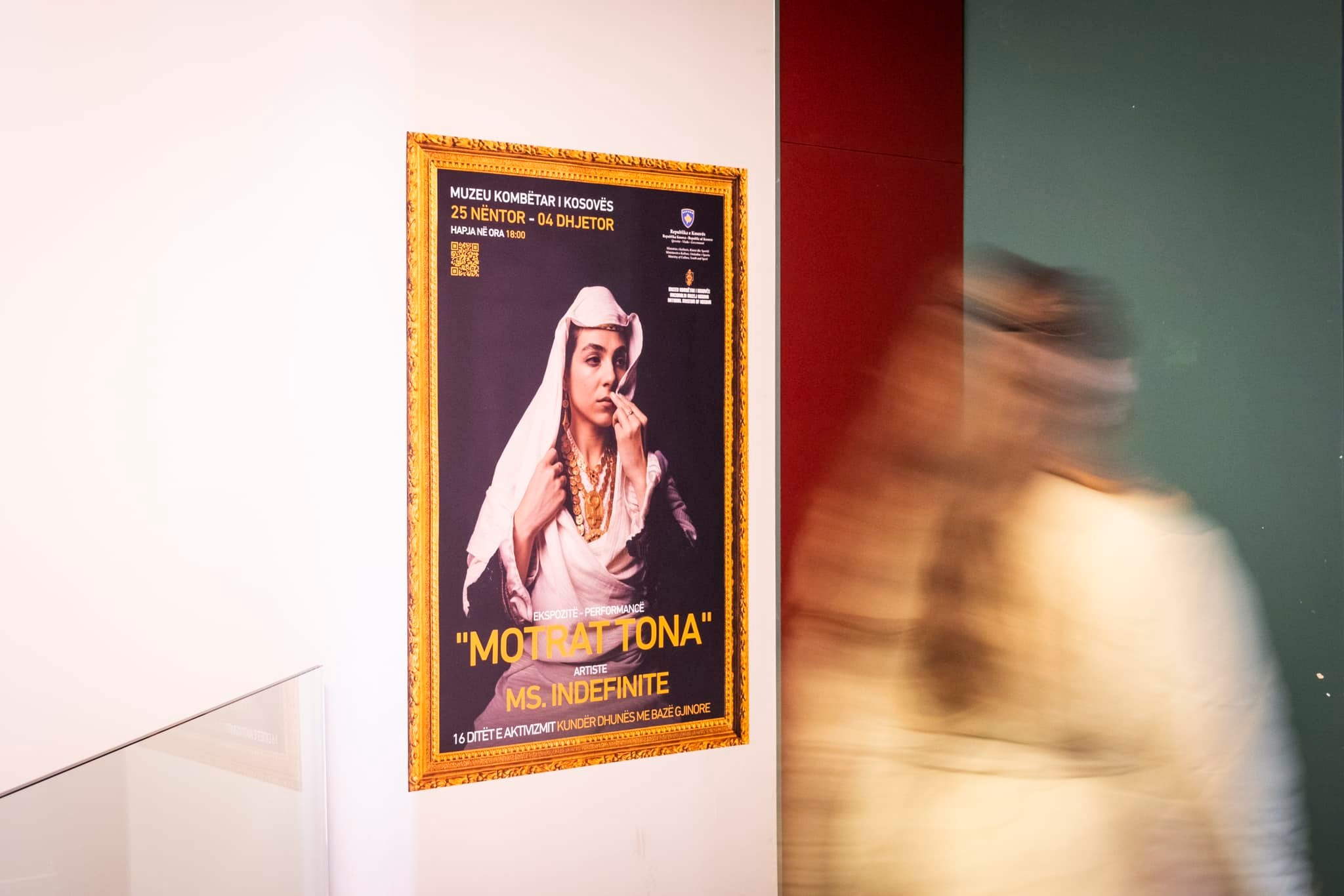 Ekspozita “Motrat tona” nga artistja feministe Ms. Indefinite