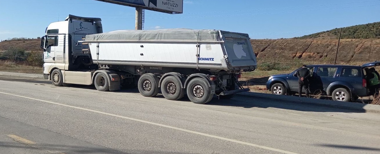 Policia-kontroll ndaj ngasësve të automjeteve për bartjen e udhëtarëve dhe mallrave
