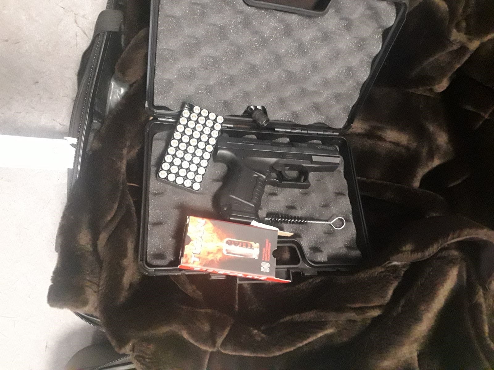 Policia-arme